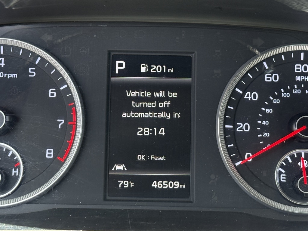 Vehicle image 22 of 31