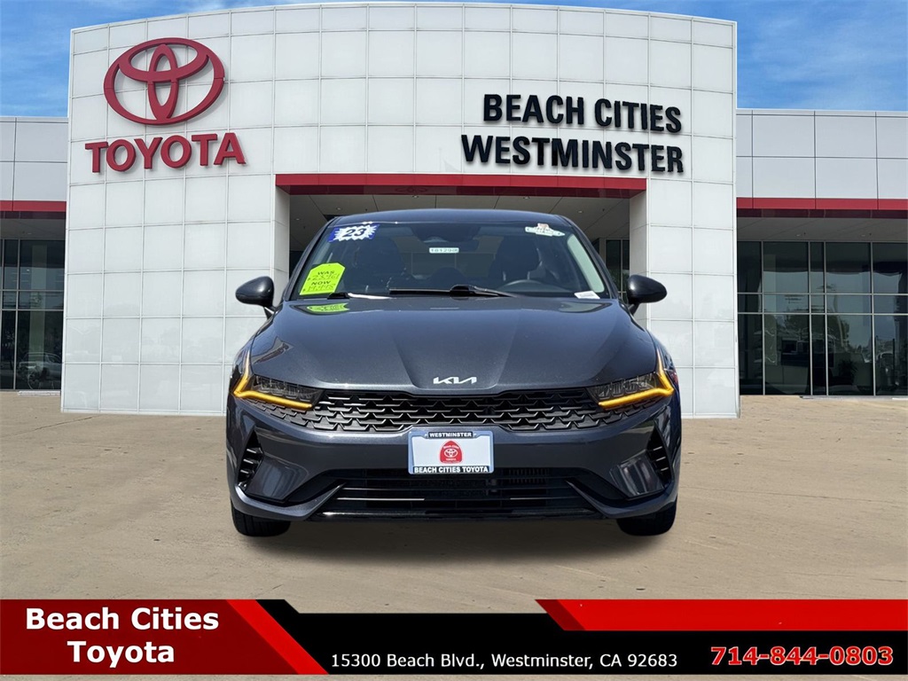 Vehicle image 3 of 31