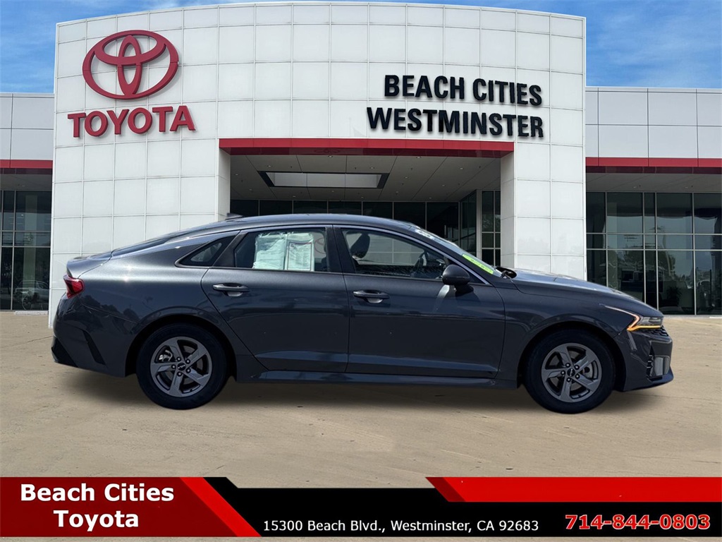Vehicle image 7 of 31