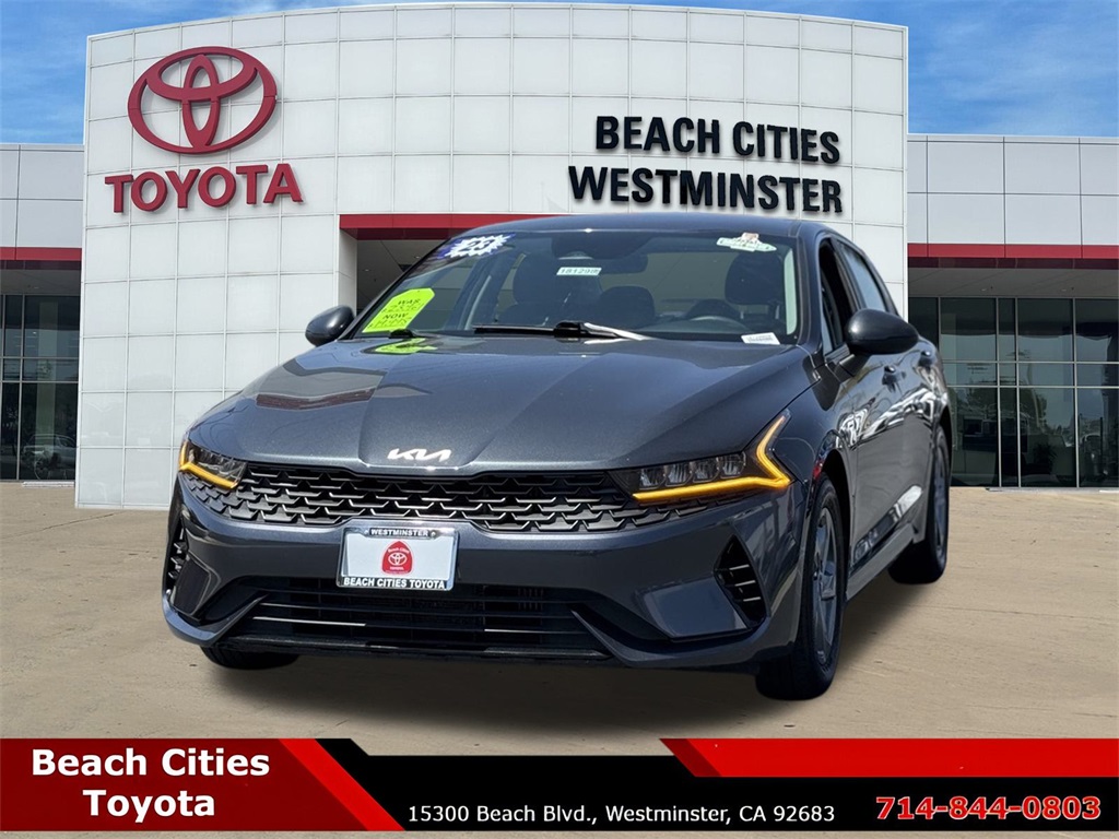 Vehicle image 2 of 31