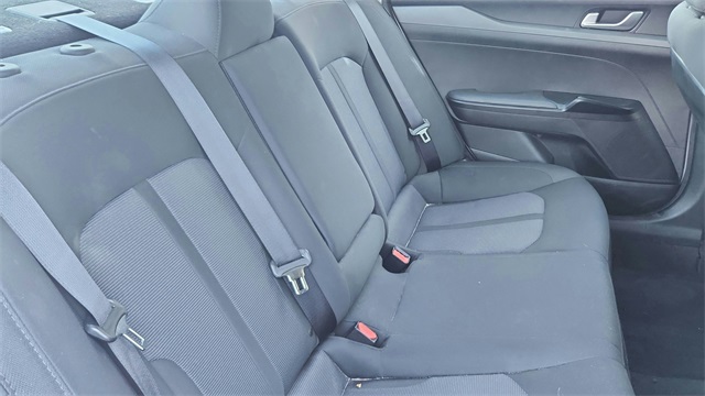 2023 Kia K5 LXS Image 10 of 28