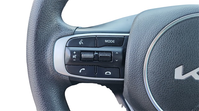 2023 Kia K5 LXS Image 23 of 28