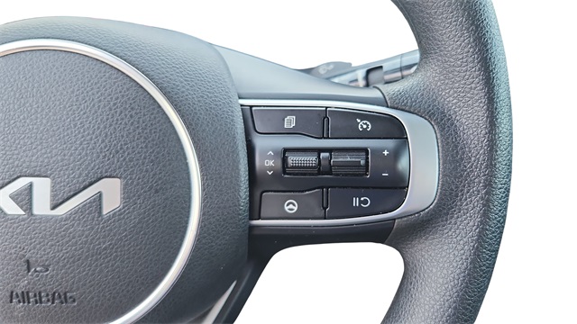 2023 Kia K5 LXS Image 27 of 28