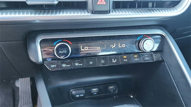 2023 Kia K5 LXS Image 25 of 28