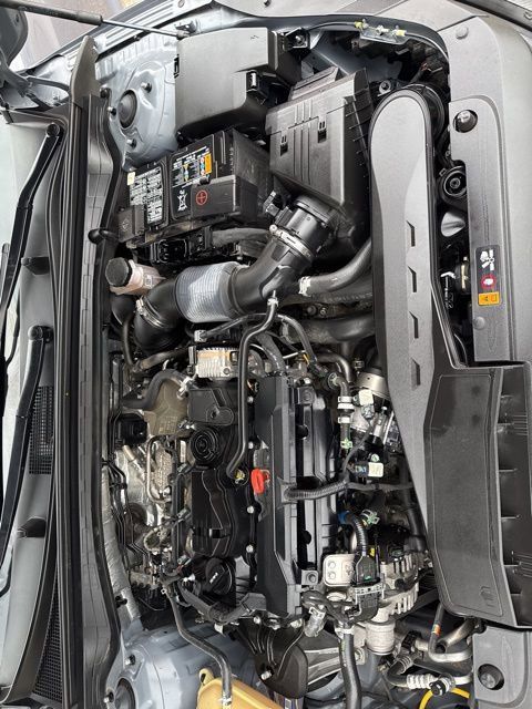 Vehicle image 23 of 26