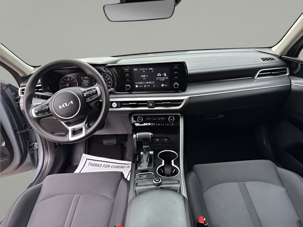Vehicle image 13 of 26