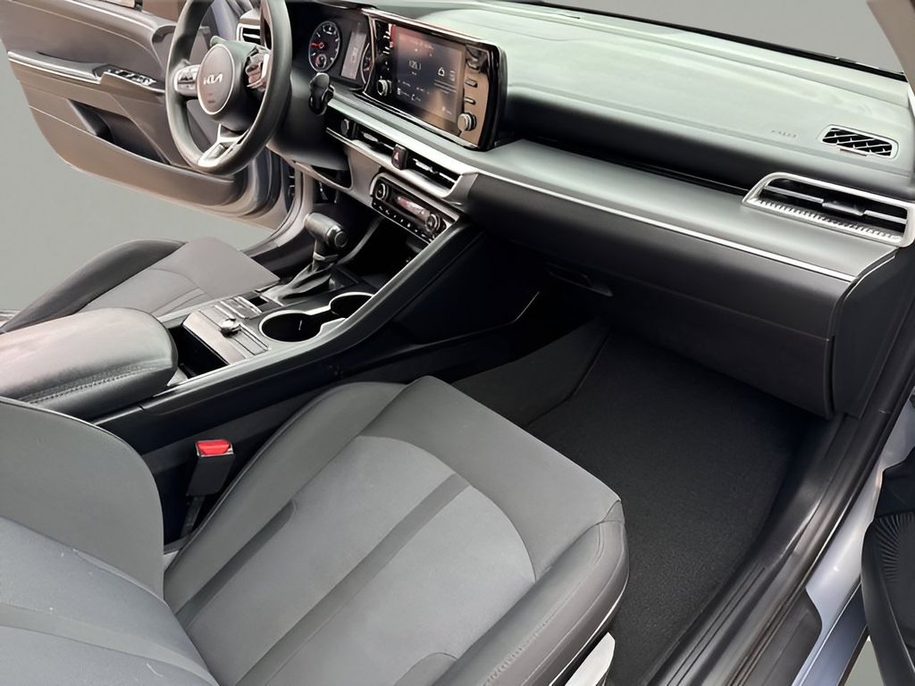 Vehicle image 10 of 26