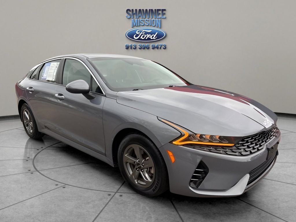 Vehicle image 5 of 26