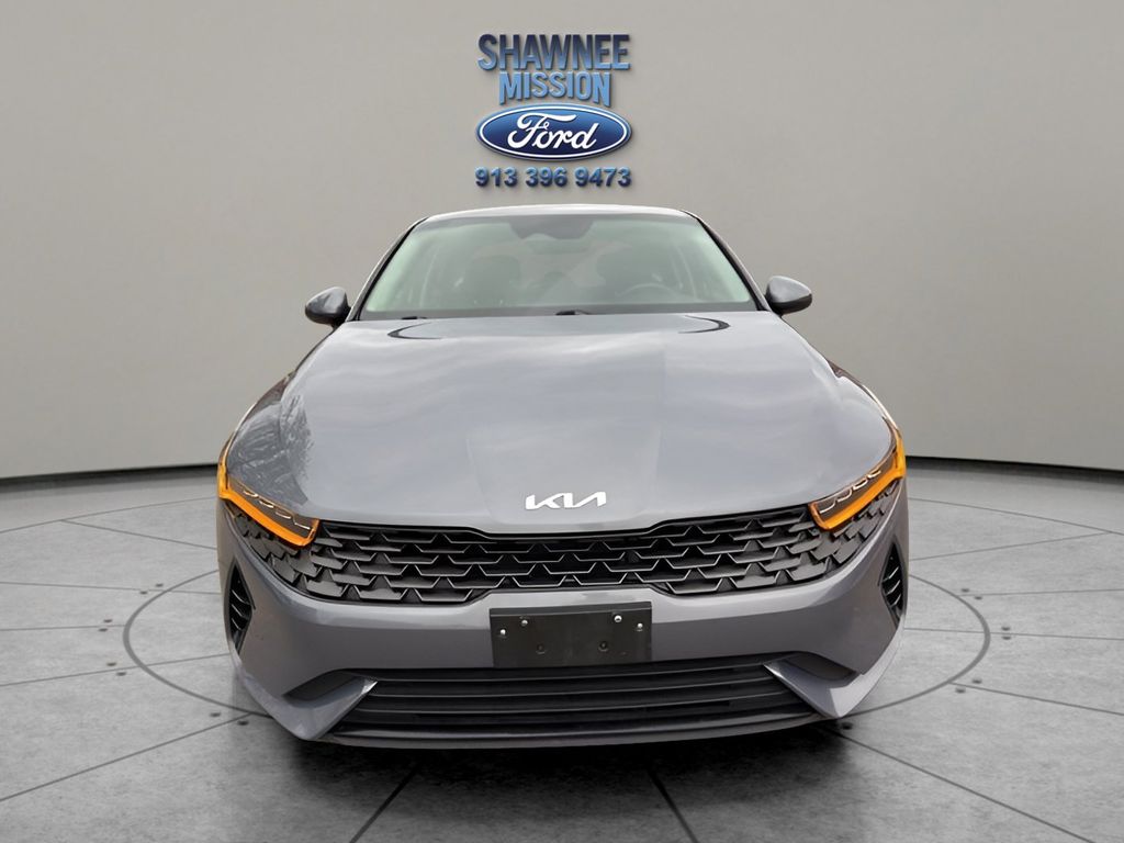 Vehicle image 3 of 26
