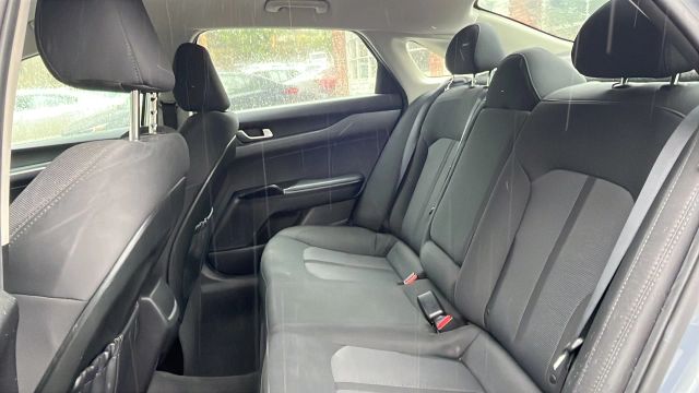 2023 Kia K5 LXS Image 8 of 15