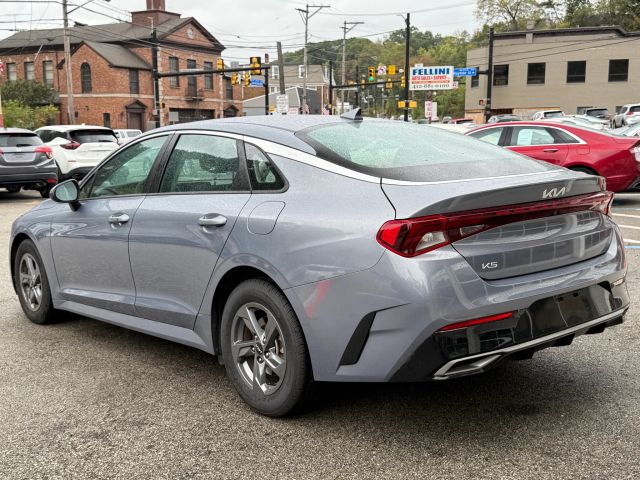 2023 Kia K5 LXS Image 7 of 15
