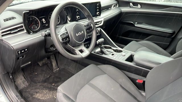 2023 Kia K5 LXS Image 9 of 15