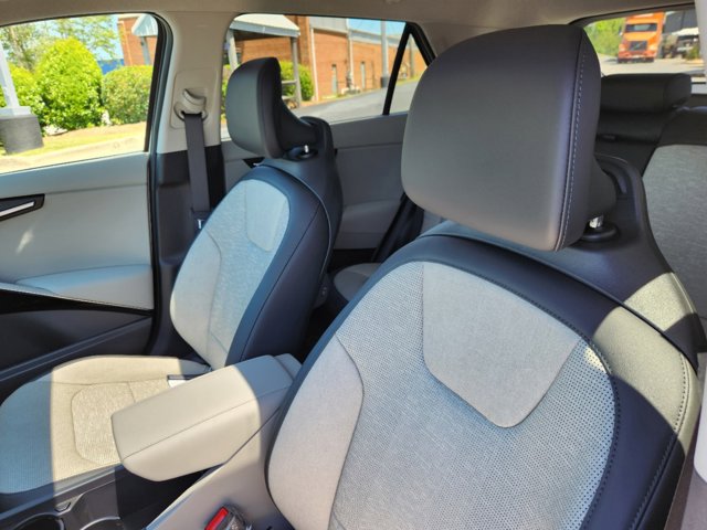 Vehicle image 14 of 29
