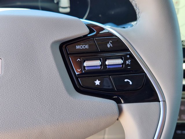 Vehicle image 18 of 29