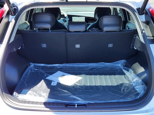 Vehicle image 10 of 29