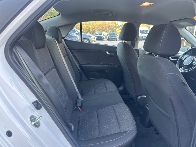 Vehicle image 10 of 18