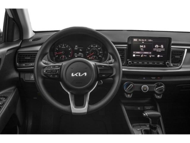 Vehicle image 31 of 38