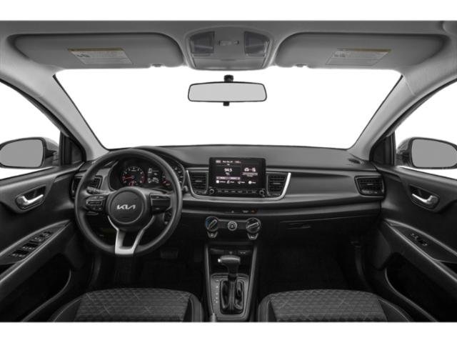Vehicle image 32 of 38