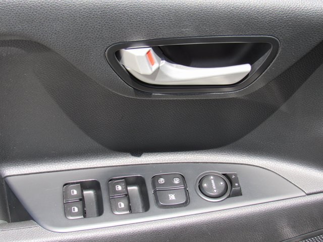 Vehicle image 29 of 38