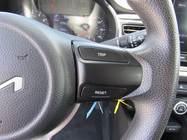 Vehicle image 27 of 38
