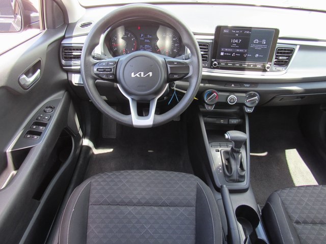 Vehicle image 19 of 38