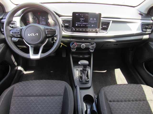 Vehicle image 18 of 38