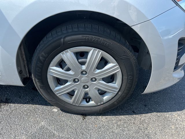 Vehicle image 6 of 31
