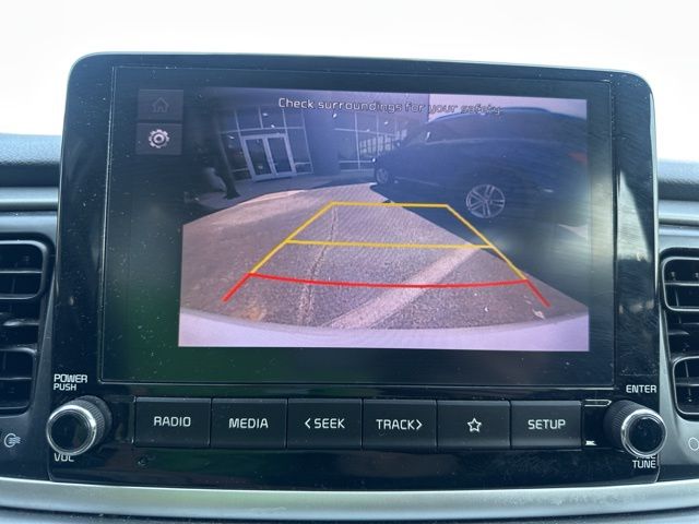 Vehicle image 15 of 31