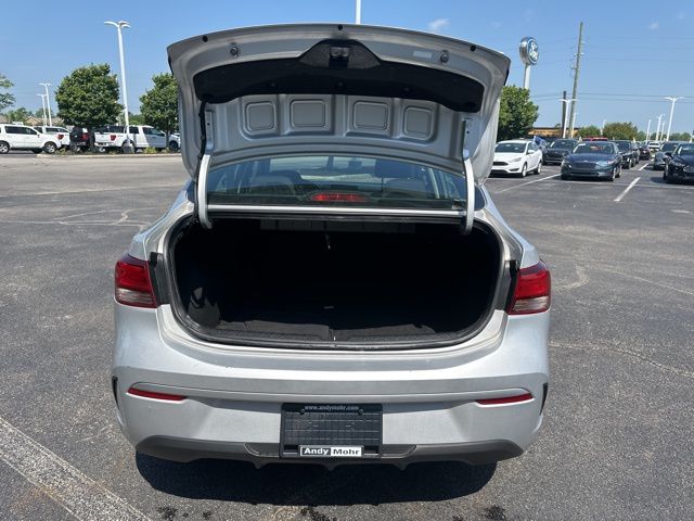 Vehicle image 7 of 31