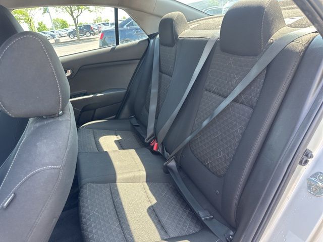 Vehicle image 8 of 31