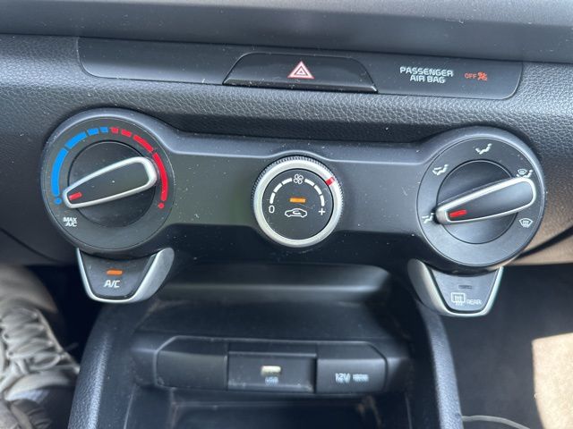 Vehicle image 24 of 31