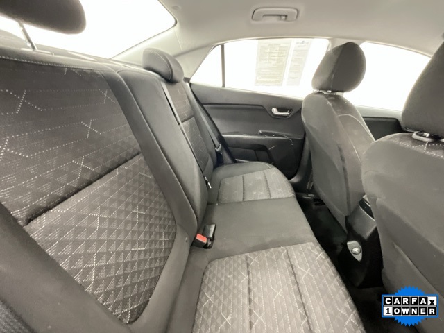 Vehicle image 11 of 23