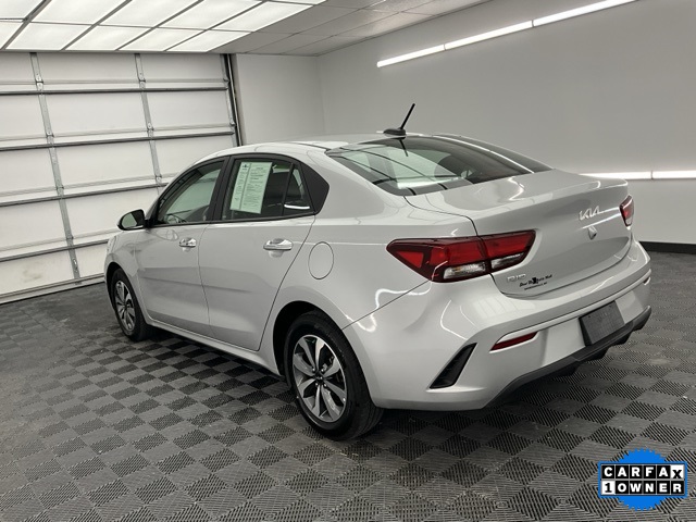 Vehicle image 4 of 23