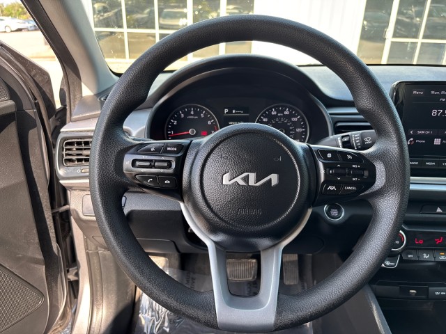 Vehicle image 14 of 20