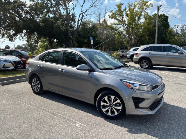 Vehicle image 6 of 20