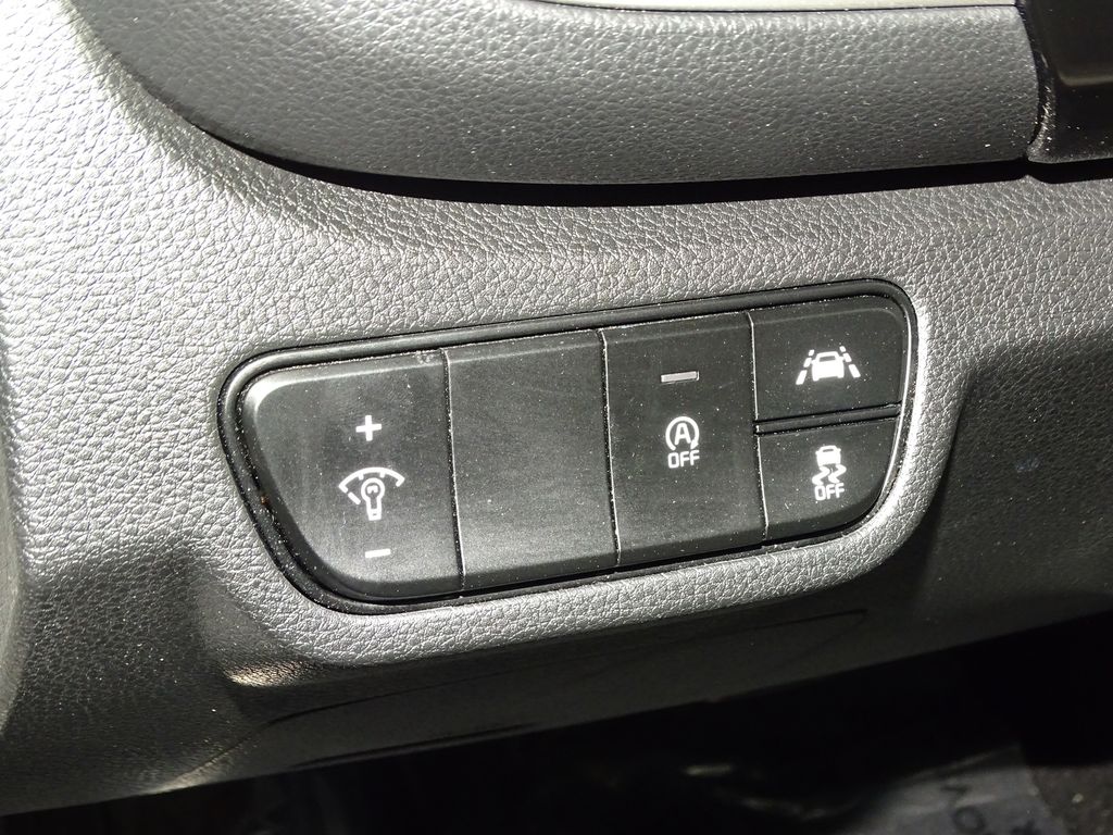 Vehicle image 17 of 39