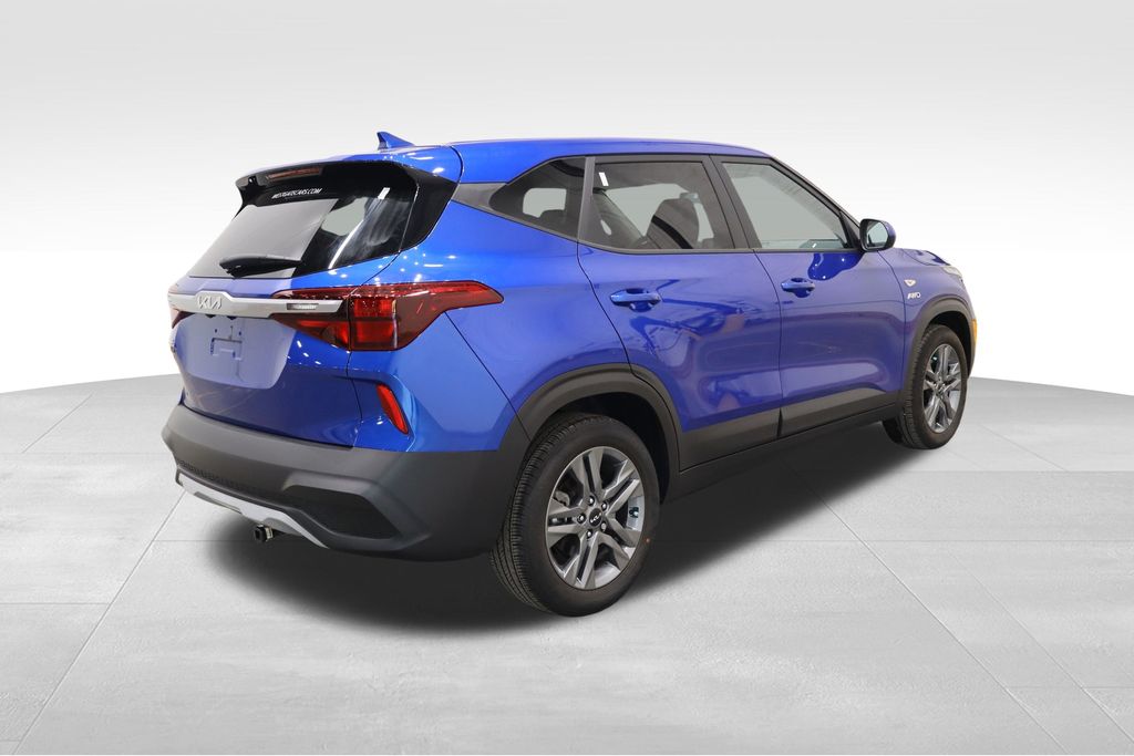 Vehicle image 4 of 37