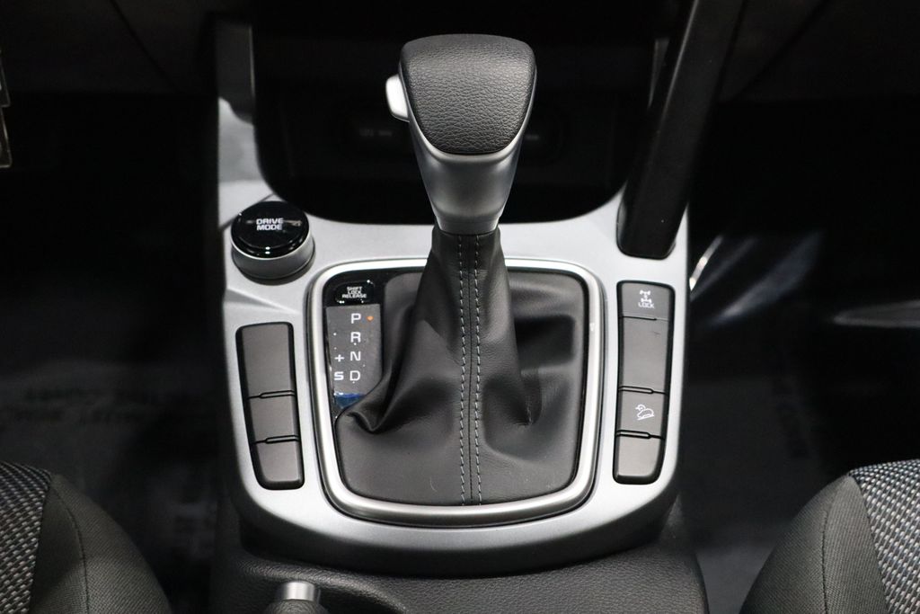 Vehicle image 29 of 37