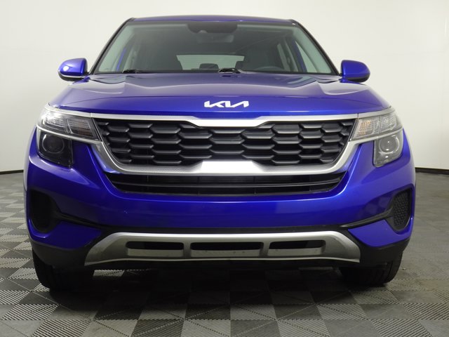 Vehicle image 2 of 41