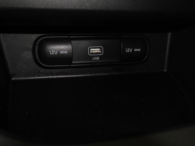 Vehicle image 20 of 41