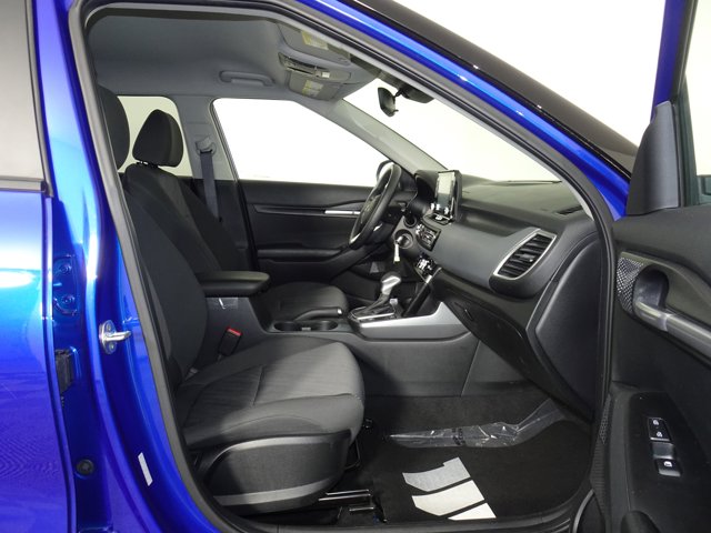 Vehicle image 34 of 41