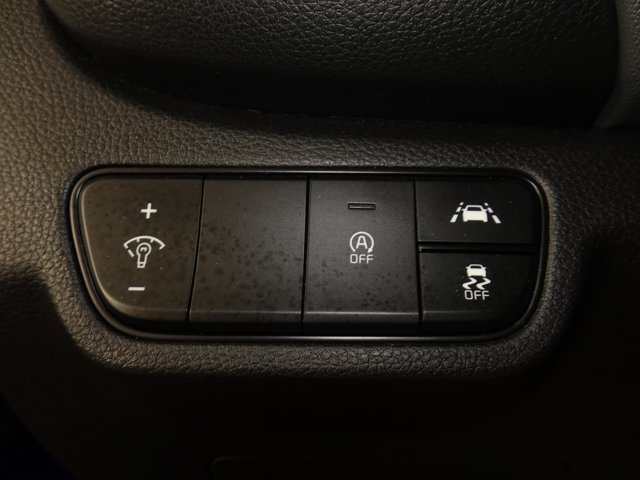 Vehicle image 16 of 41