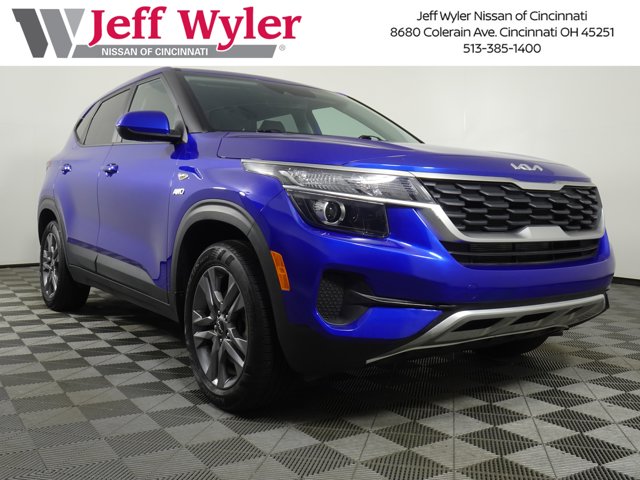 Vehicle image 3 of 41