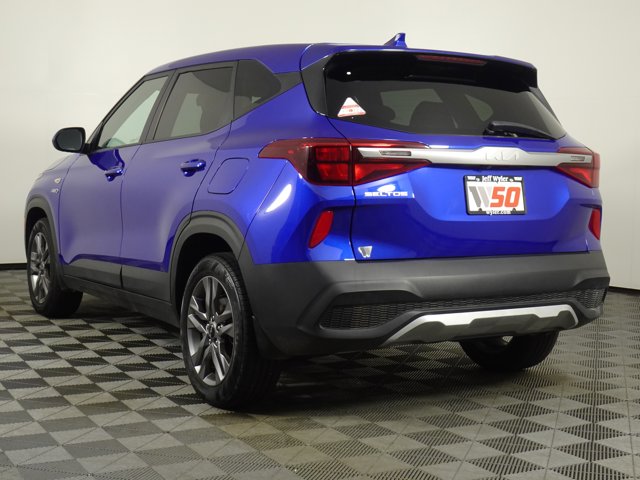 Vehicle image 6 of 41