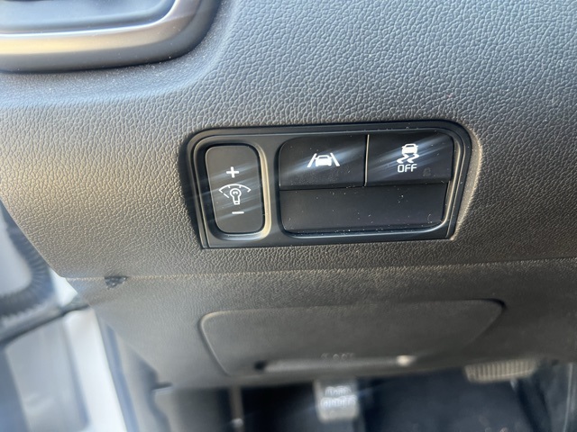 Vehicle image 29 of 31