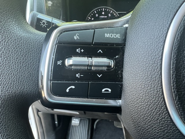 Vehicle image 26 of 31