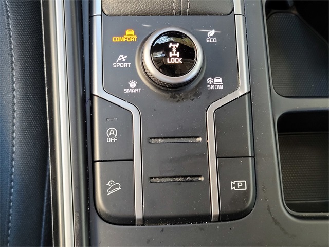Vehicle image 22 of 27