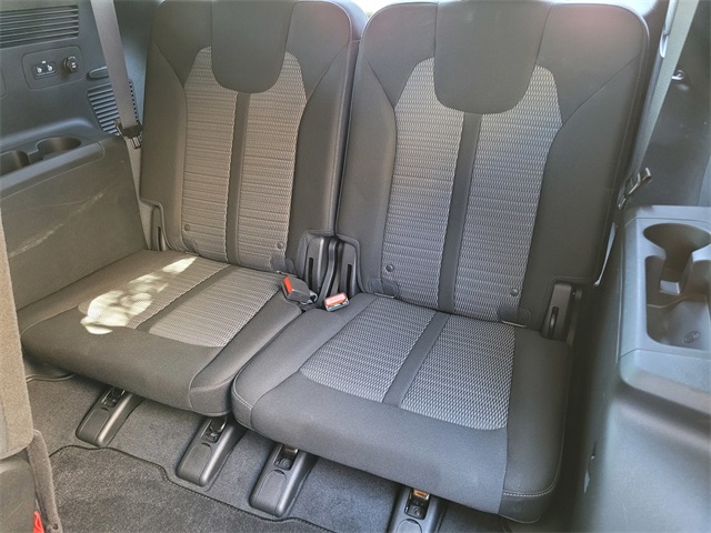 Vehicle image 13 of 27