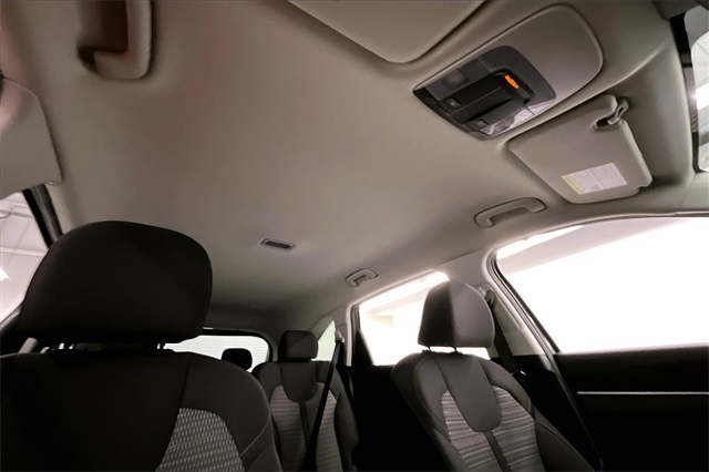 Vehicle image 17 of 39