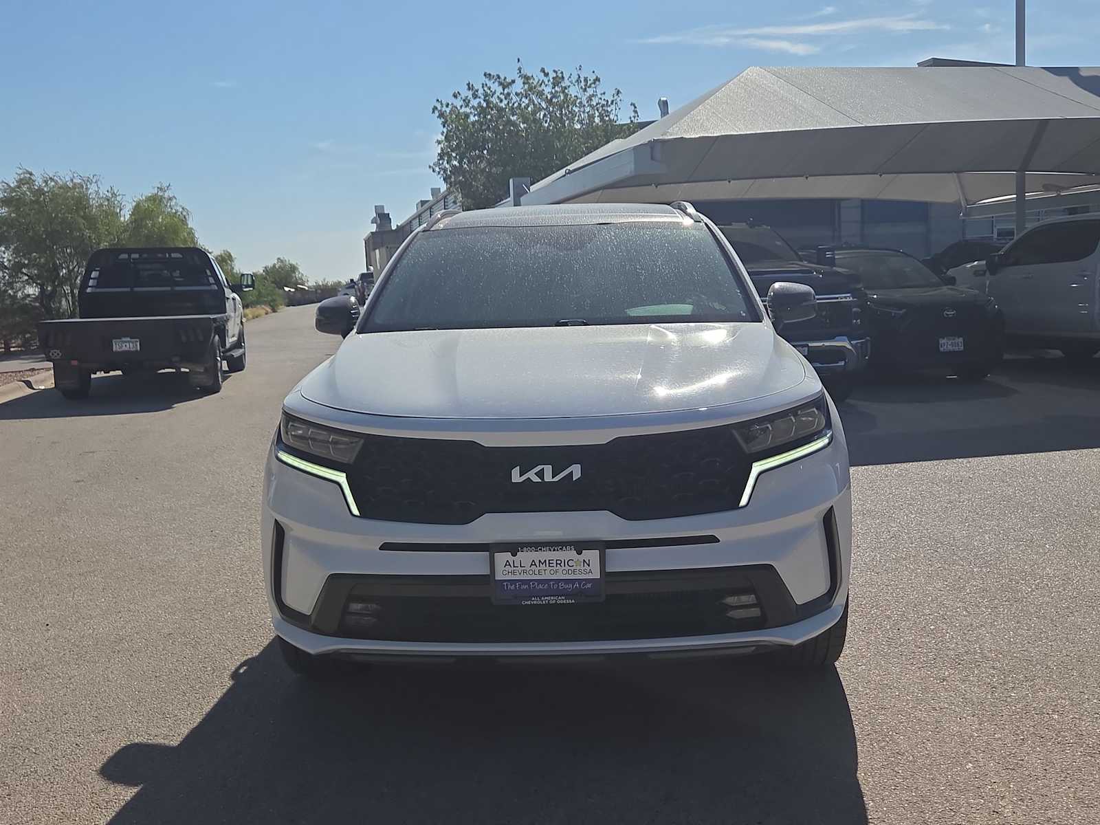 2023 Kia Sorento SX Image 3 of 25